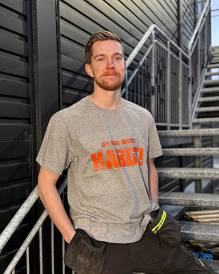 Jeg Skal Brukes Hardt T-Skjorte - Grå